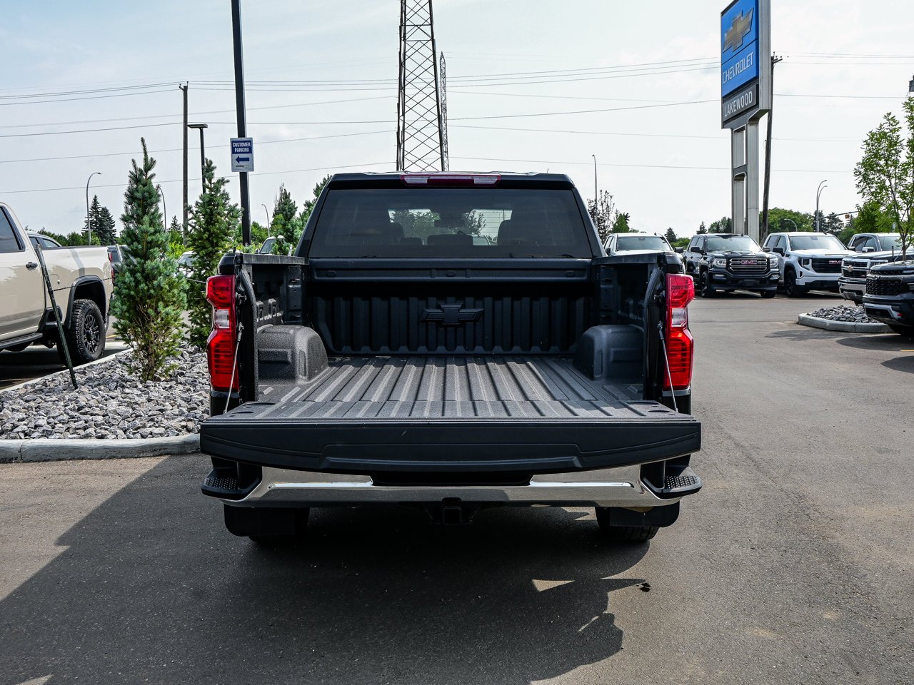 2026 Chevrolet Silverado 1500 4WD Crew Cab 147 LT Black Sherwood Park - photo #13