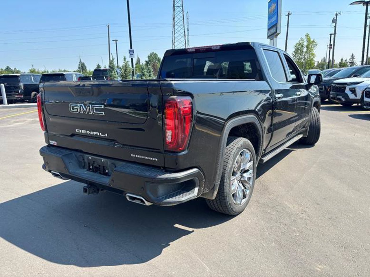 2025 GMC Sierra 1500 4WD Crew Cab 147 Denali Black Sherwood Park - photo #4
