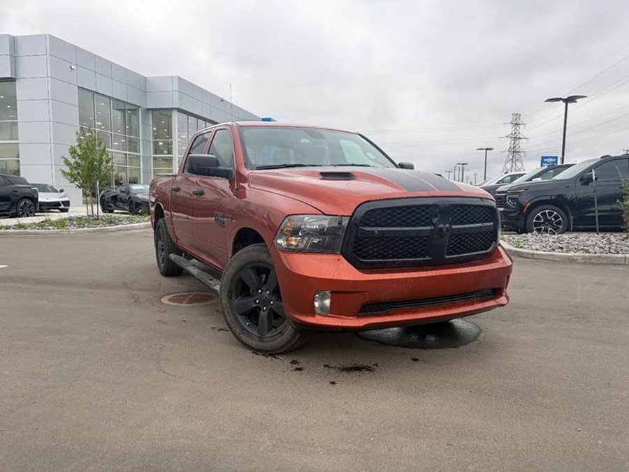 2023 Ram 1500 Classic 2023 Red