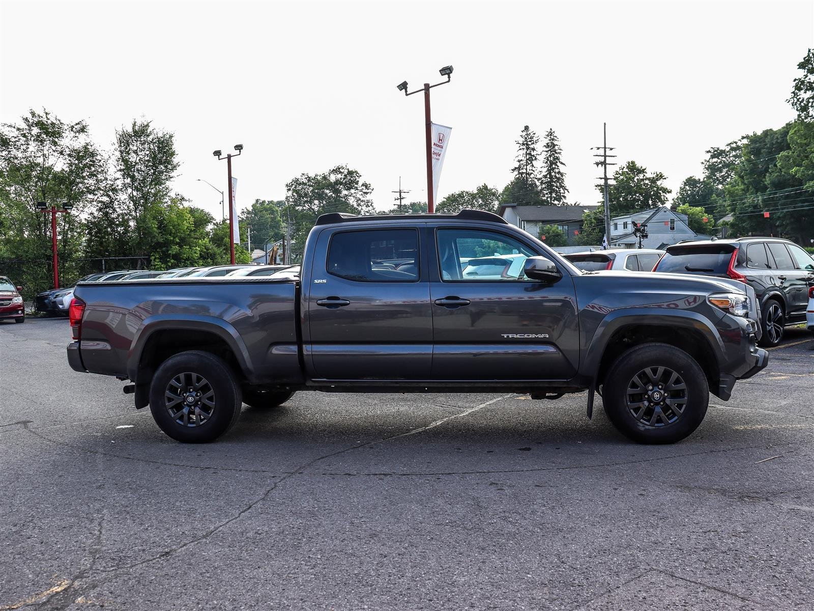 Toyota Tacoma 2022 Grey Ottawa & Gatineau - photo #2