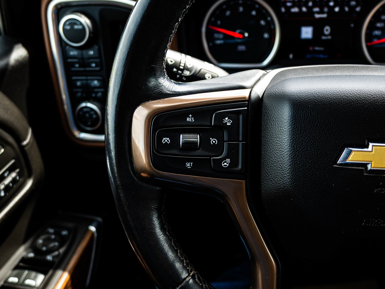 2021 Chevrolet Silverado 1500 4WD Crew Cab 147 High Country Black Sherwood Park - photo #22