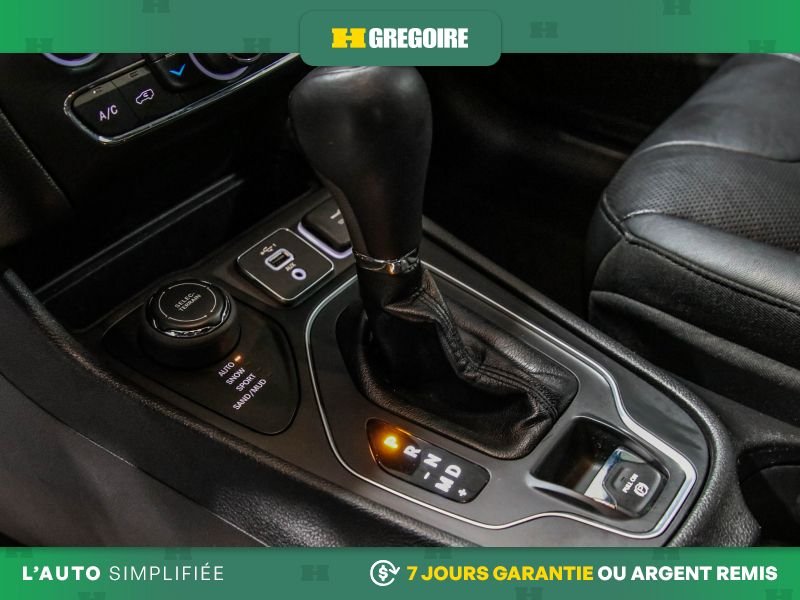 Jeep Cherokee 2021 Noir Blainville - photo #25