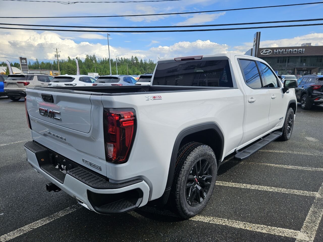 2026 GMC Sierra 1500 Elevation cabine multiplace 4RM 157 po Summit White Thetford Mines - photo #2
