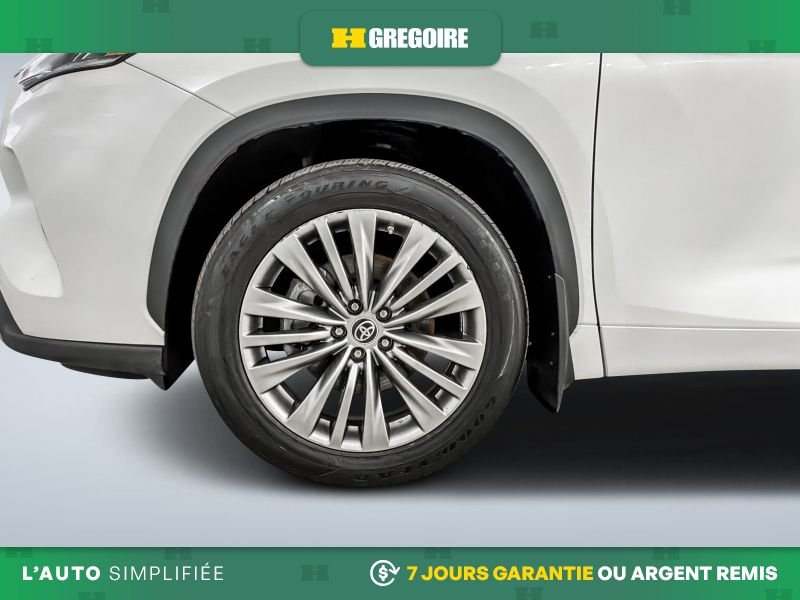 2022 Toyota Highlander Saint-Eustache - photo #11
