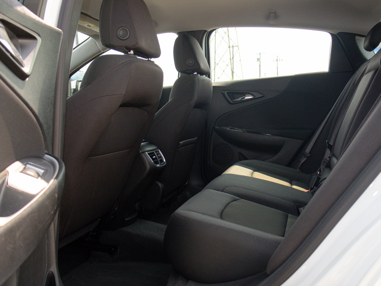 2024 Chevrolet Malibu 4dr Sdn 1LT White Sherwood Park - photo #30
