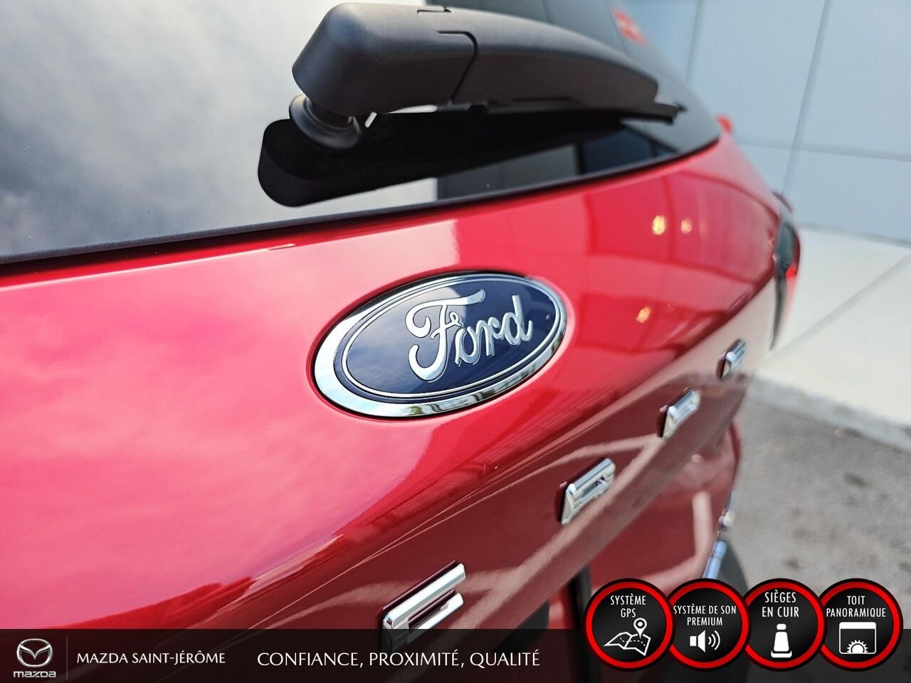 2025 Ford Escape Red Saint-Jérôme - photo #7