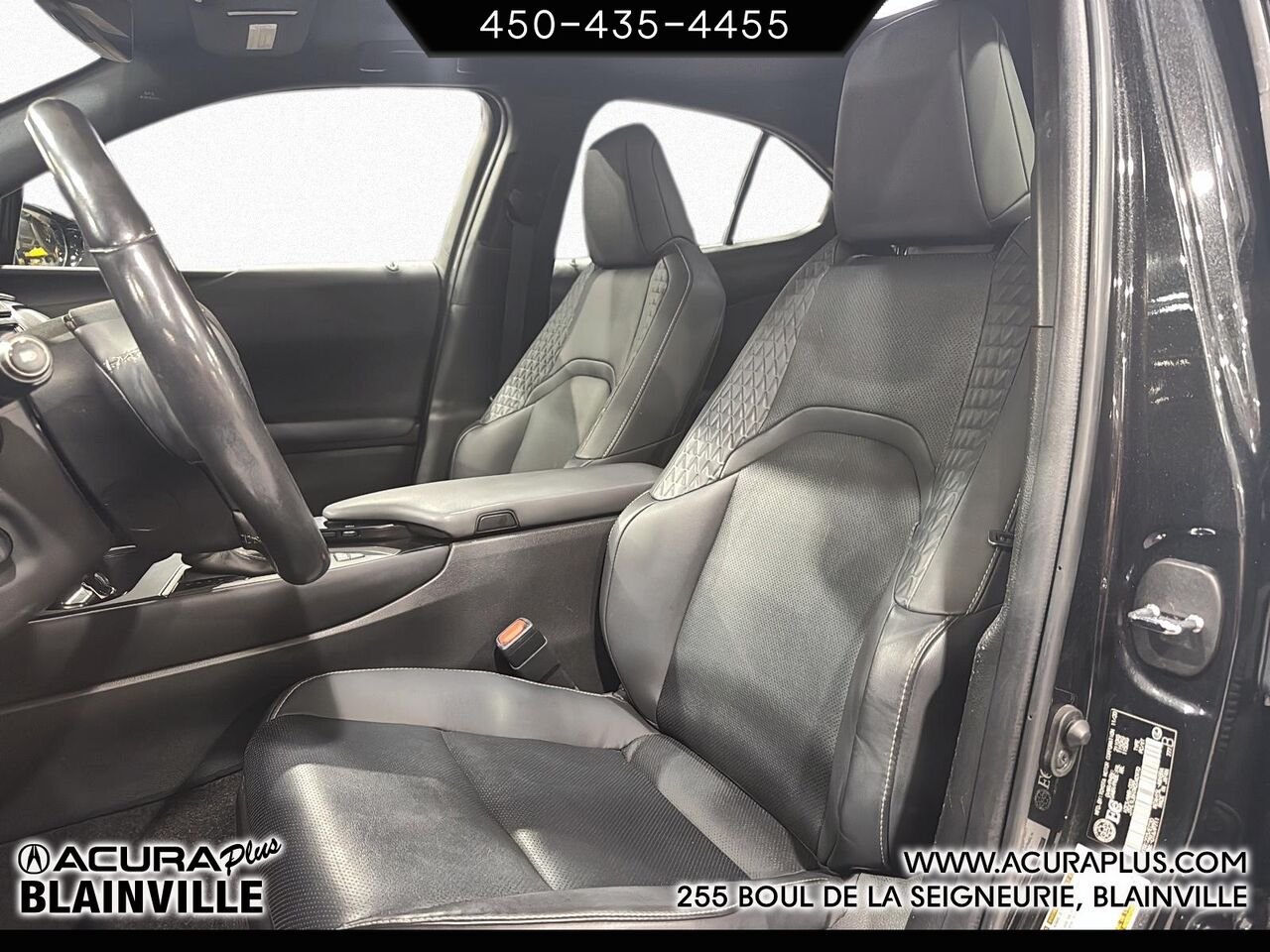 2021 Lexus UX 250h Black Blainville - photo #7