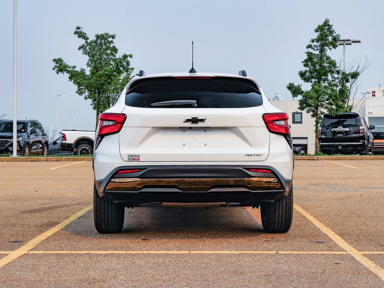 2025 Chevrolet Trax FWD 4dr ACTIV White Sherwood Park - photo #6