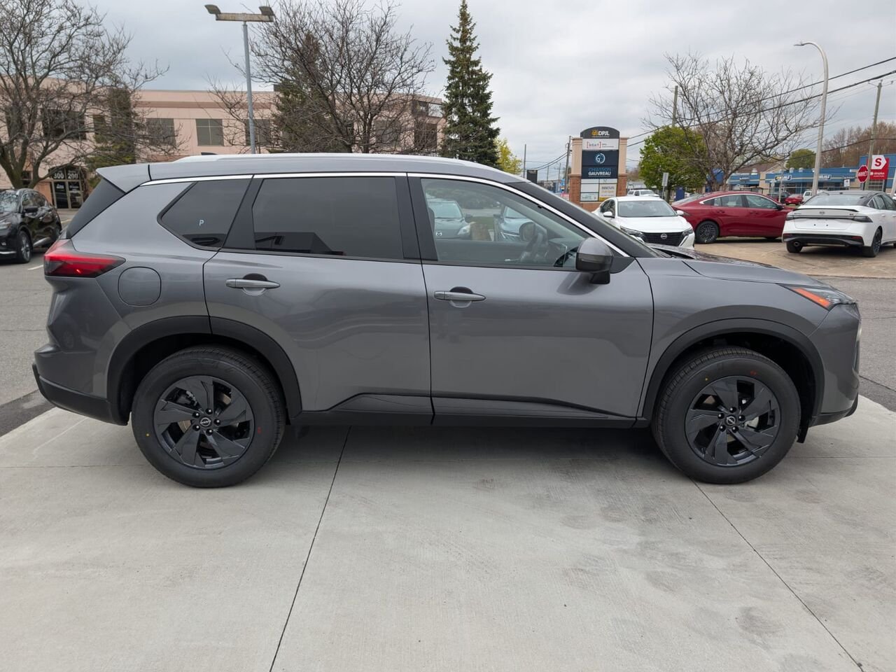 2026 NISSAN Rogue ROGUE SV TOIT OUVRANT Gun Metallic Châteauguay - photo #5