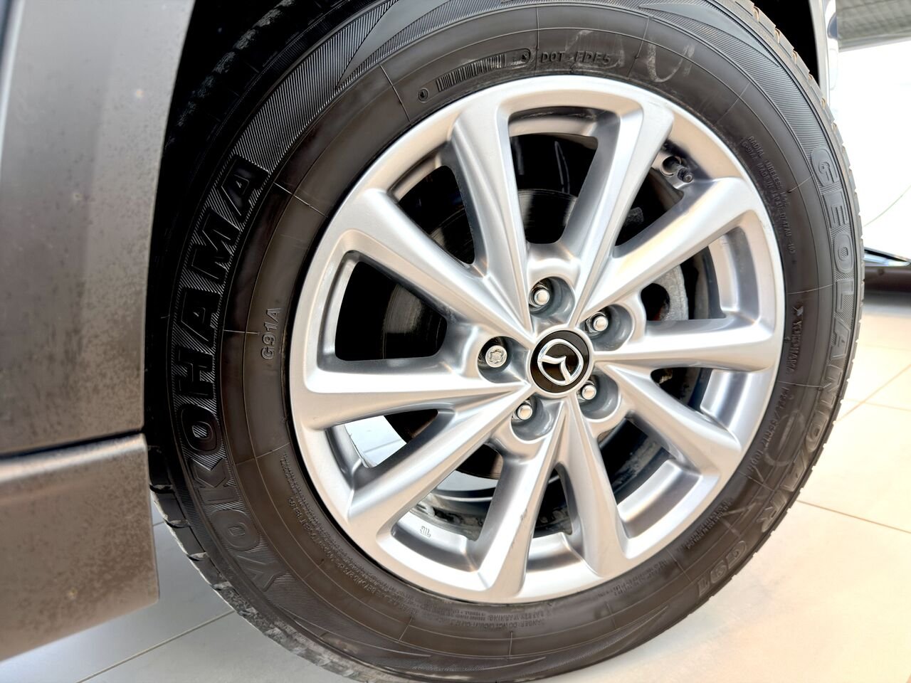 Mazda CX-5 2023 Gris Notre-Dame-des-Prairies - photo #14