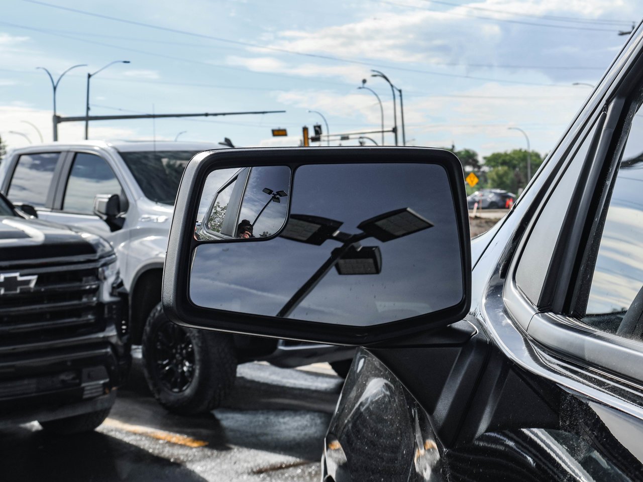 2024 Chevrolet Silverado 1500 4WD Crew Cab 147 Custom Trail Boss Black Sherwood Park - photo #12