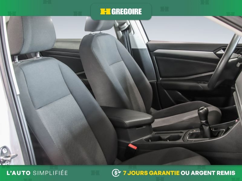 Volkswagen Jetta 2019 Blanc Laval - photo #27