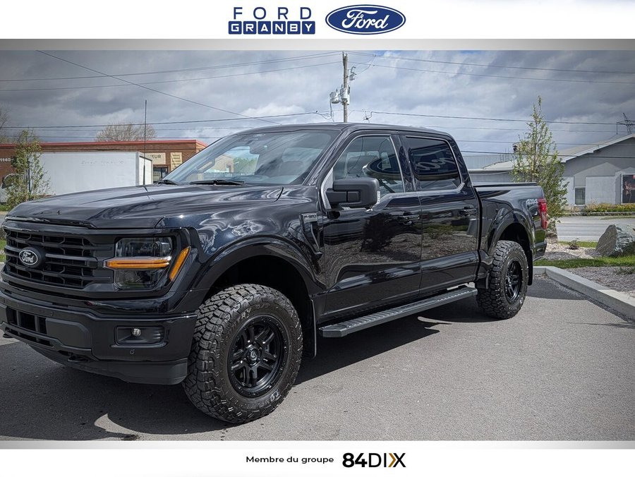 Ford F-150 XLT cabine SuperCrew 4RM caisse de 5,5 pi 2026 Noir agate métallisé