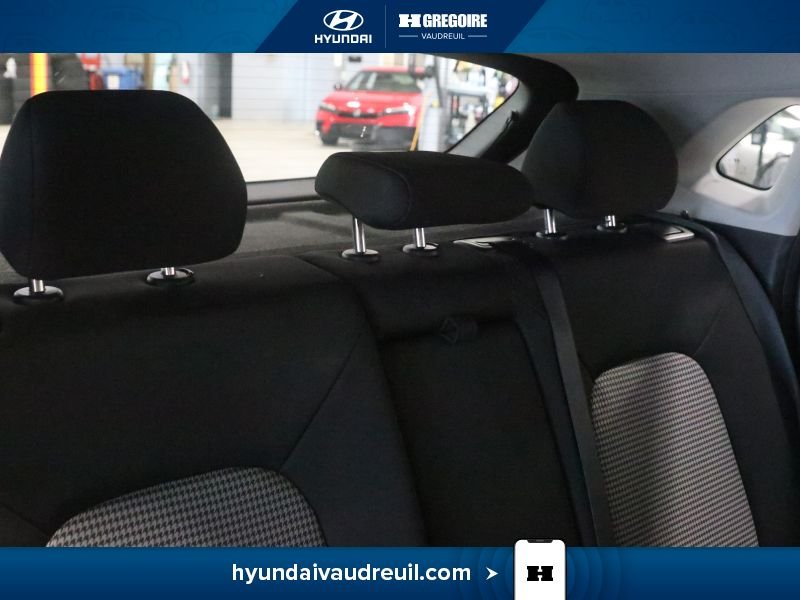 2020 Hyundai Kona White Blainville - photo #31