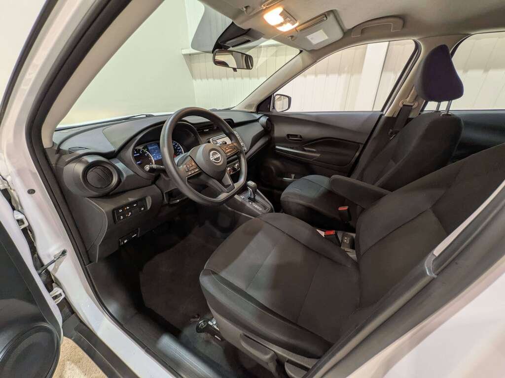 2024 Nissan Kicks S FWD White Val-David - photo #7