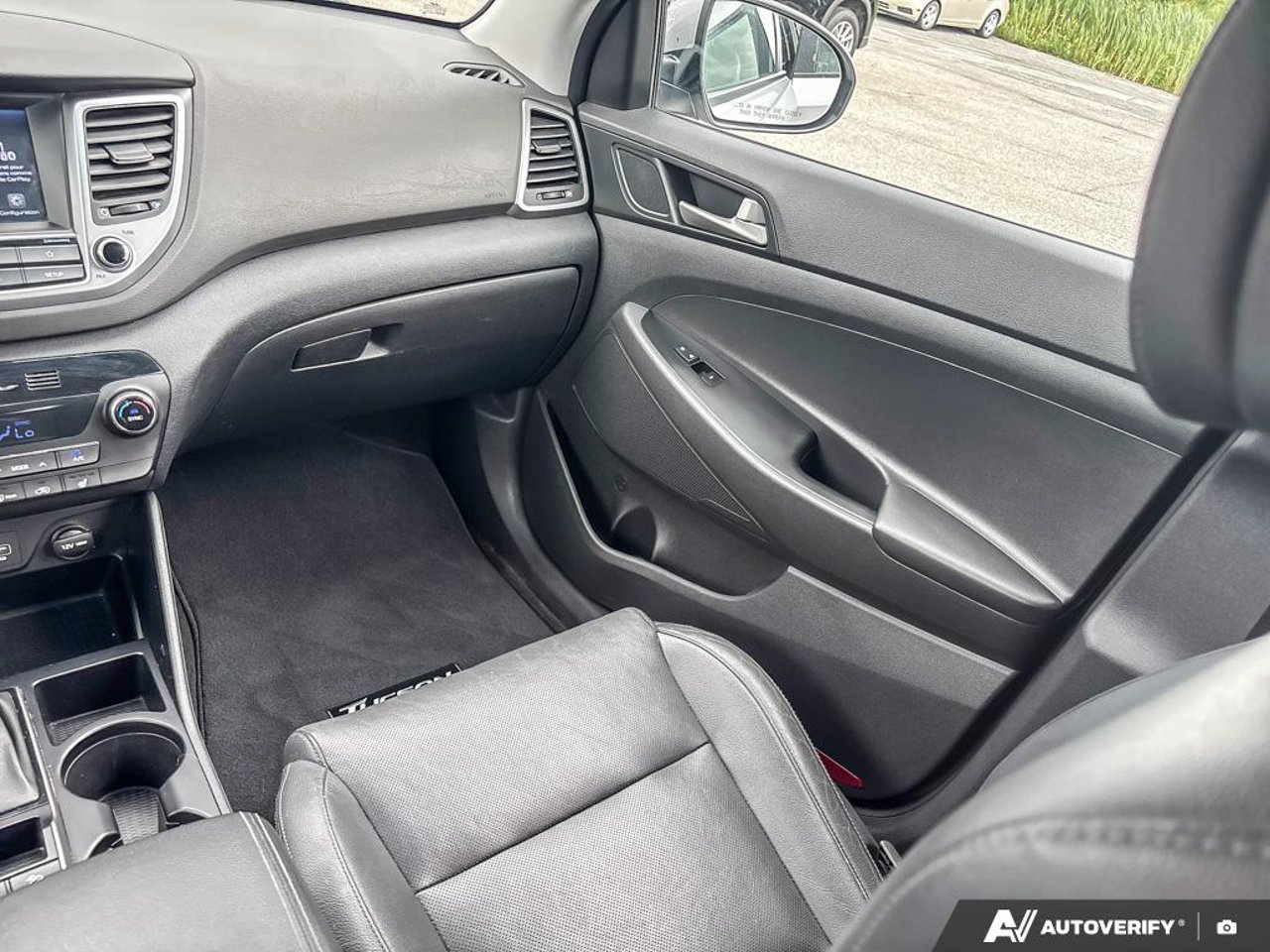 Hyundai Tucson KM8J3CA42JU790048 2018 Gris Mirabel - photo #28