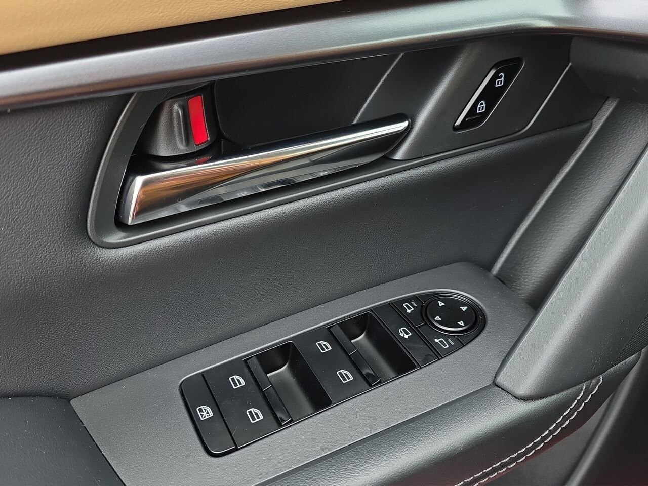 Mazda CX-5 GT TI, ÉCRAN TACTILE 12.9 POUCES, SIÈGES CHAUFFANTS 2026 Rouge vibrant cristal métallisé Val-David - photo #14