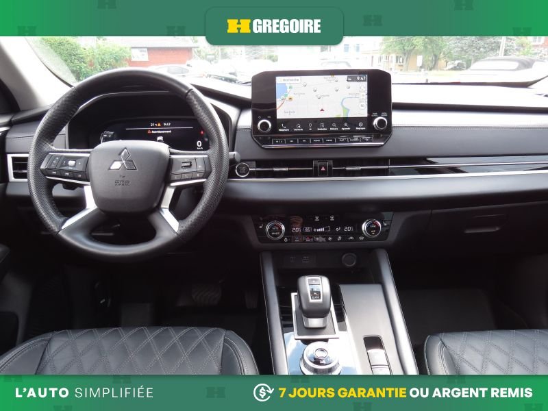 Mitsubishi Outlander 2023 Noir Saint-Eustache - photo #22