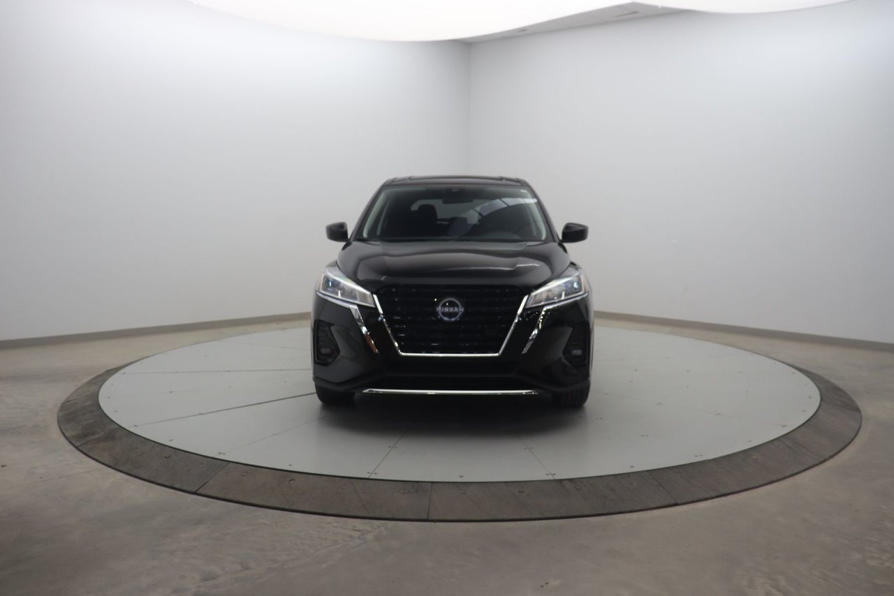 2024 Nissan Kicks VIN 3N1CP5BV3RL504608 Black Baie-Comeau - photo #1