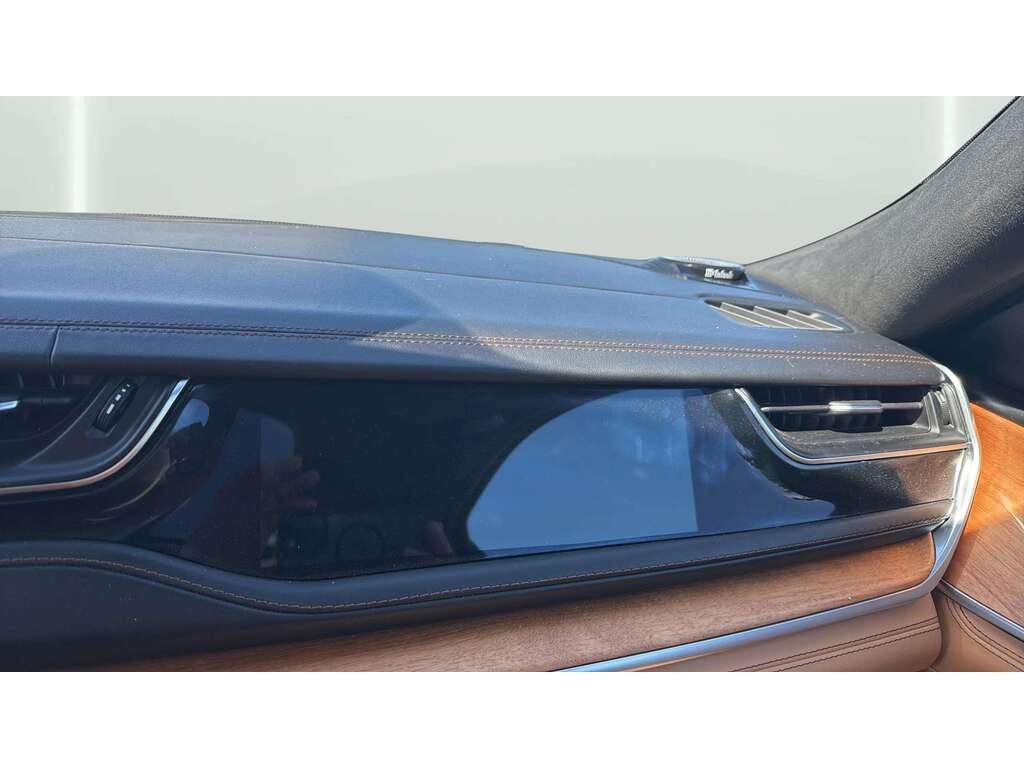 Jeep Grand Cherokee 2023 Blanc Gatineau - photo #18