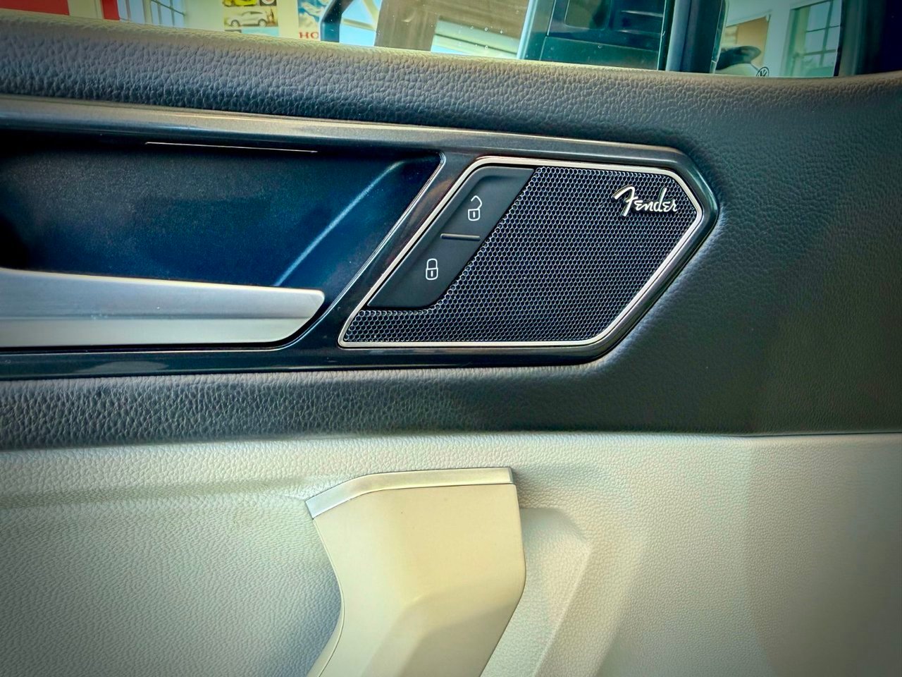 2024 Volkswagen Tiguan Blue Notre-Dame-des-Prairies - photo #23