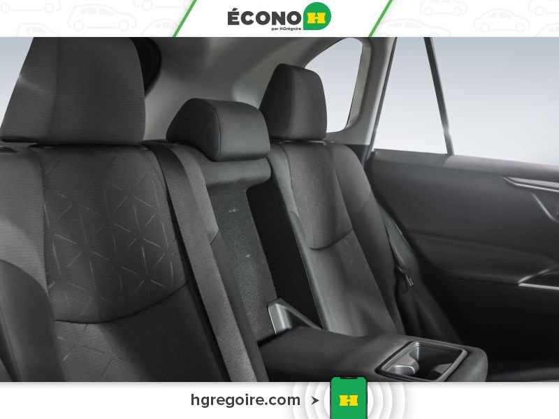 2019 Toyota Rav 4 White Laval - photo #20