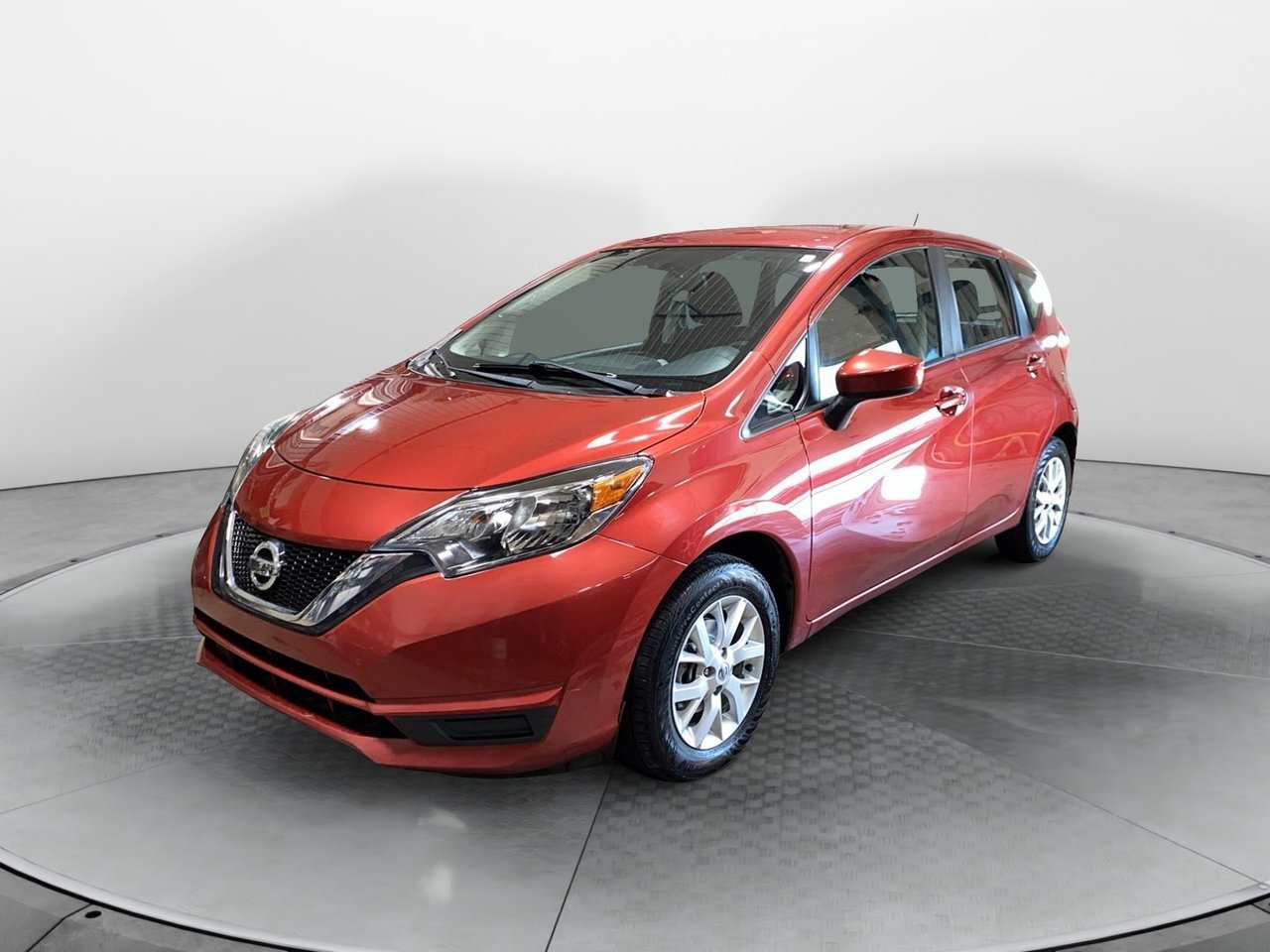 Nissan Versa Note 2018 Rouge Baie-Comeau - photo #0