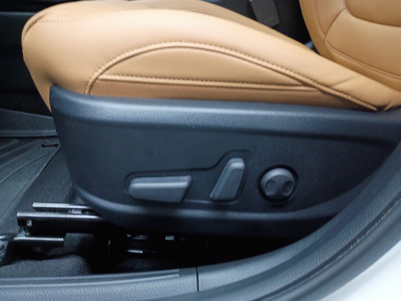 Kia Seltos 2025 Blanc Blainville - photo #18