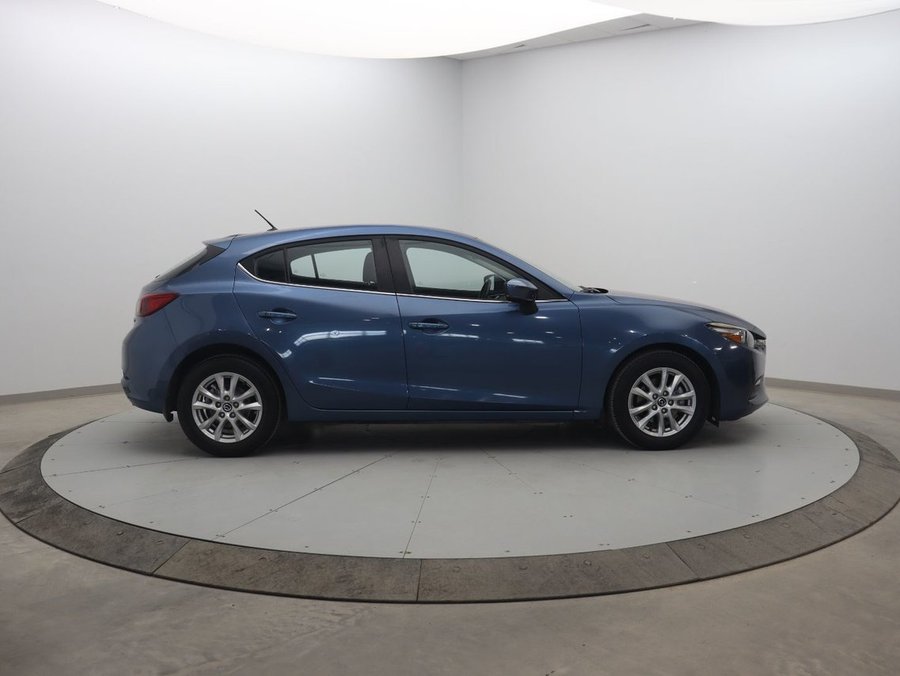 Mazda Mazda3 2017 2017 Bleu