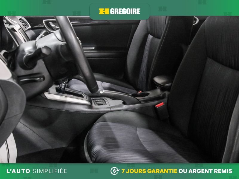 Nissan Sentra 2019 Rouge Laval - photo #13