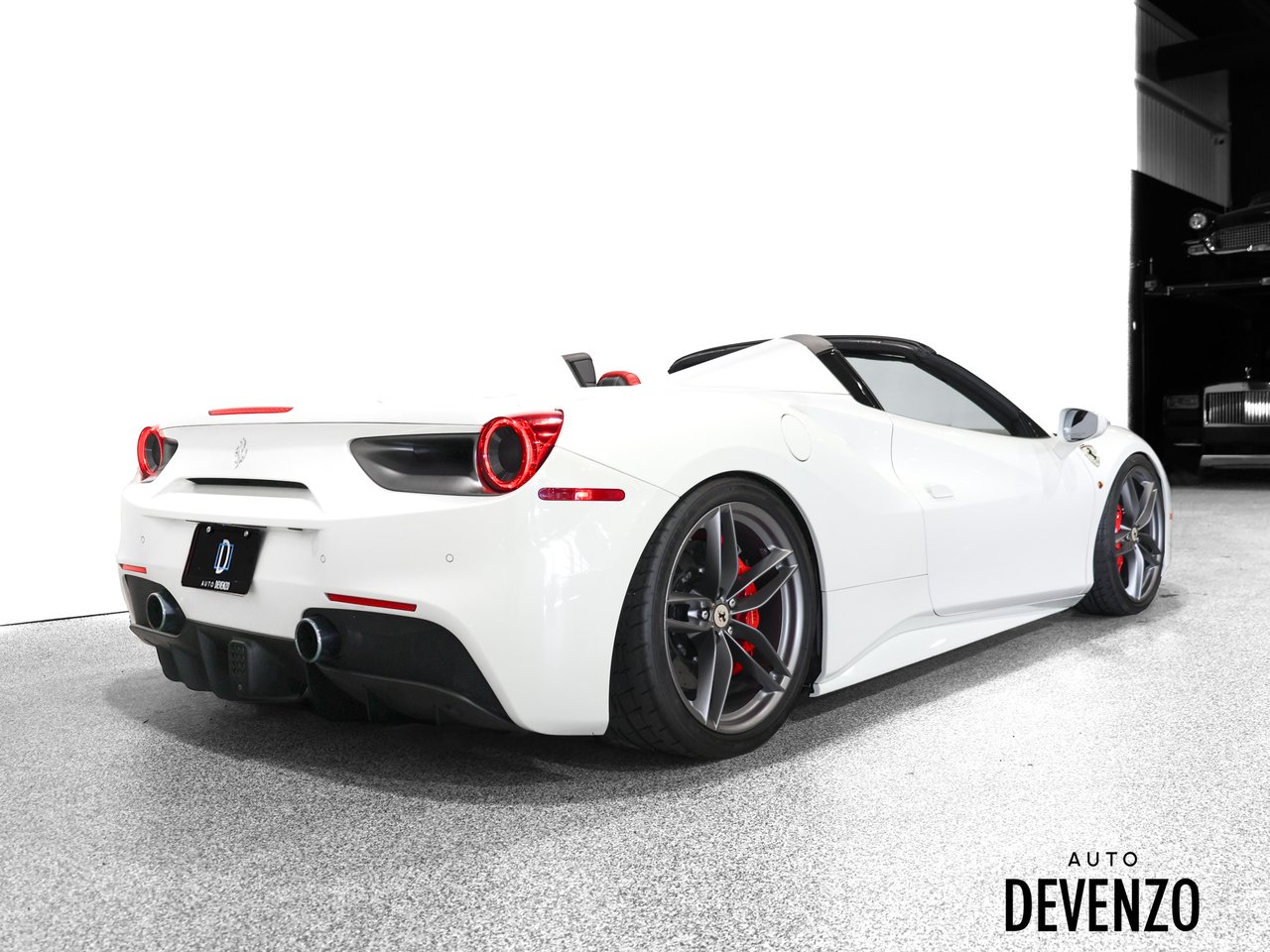 Ferrari 488 2018 Blanc Saint-Eustache - photo #2