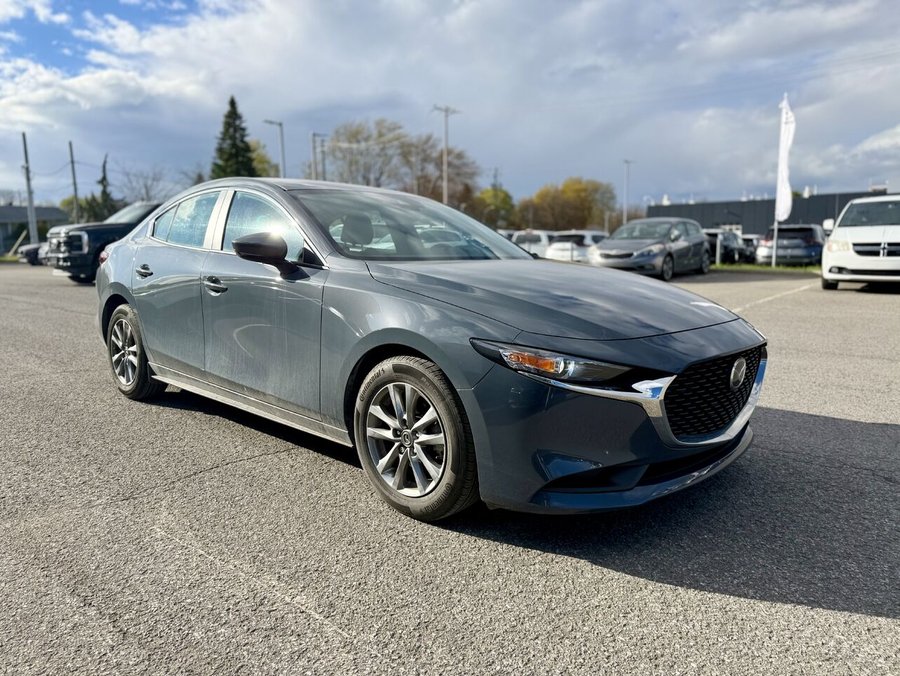 MAZDA MAZDA3 2022 2022 Gris