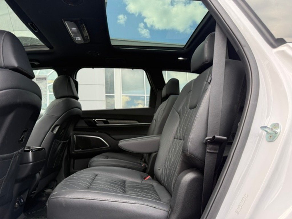 2023 Kia Telluride White Saint-Basile-le-Grand - photo #17