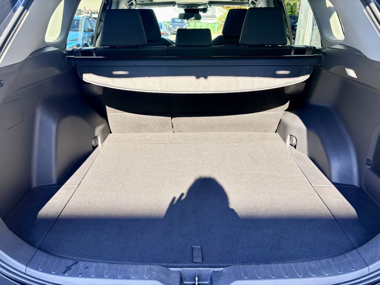 2024 Toyota RAV4 Black Mont-Laurier - photo #15