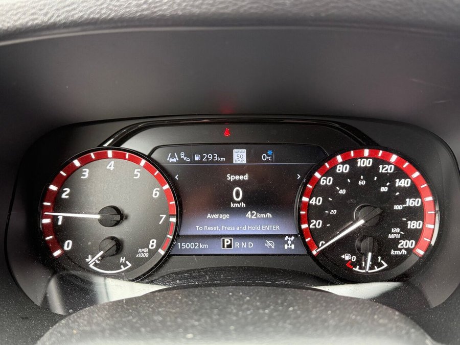 Nissan Frontier 2024 Gris