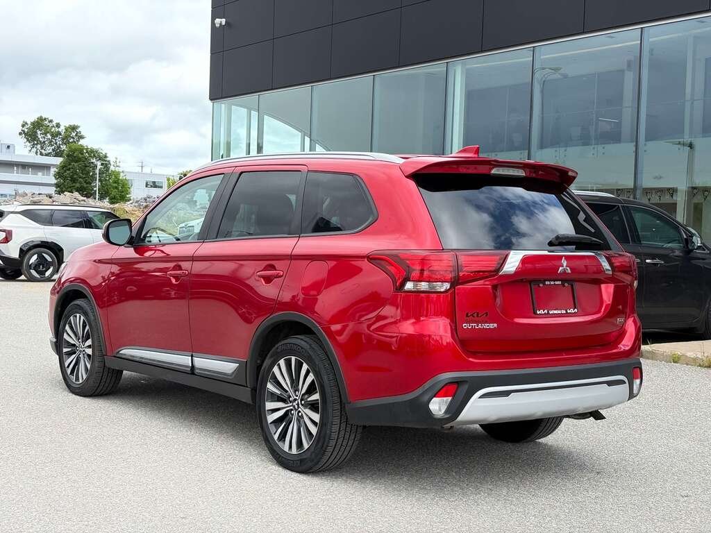 2020 Mitsubishi Outlander Red Gatineau - photo #3