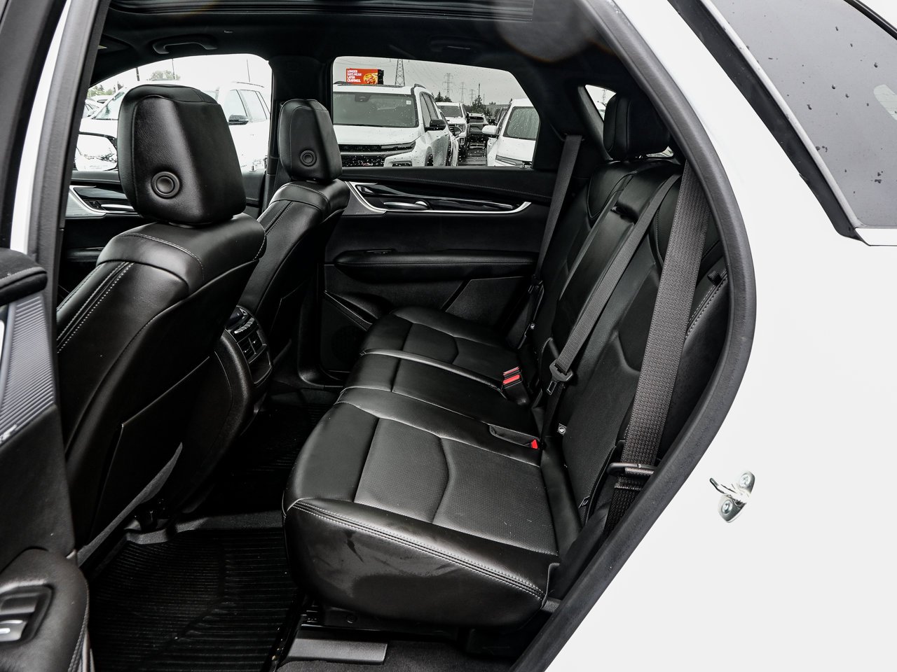 2024 Cadillac XT5 AWD 4dr Premium Luxury White Sherwood Park - photo #37