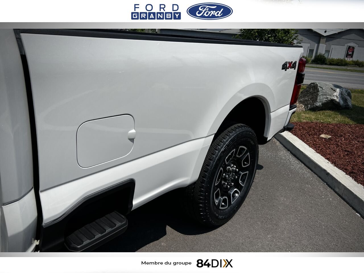 2025 Ford Super Duty F-250 SRW White Granby - photo #17