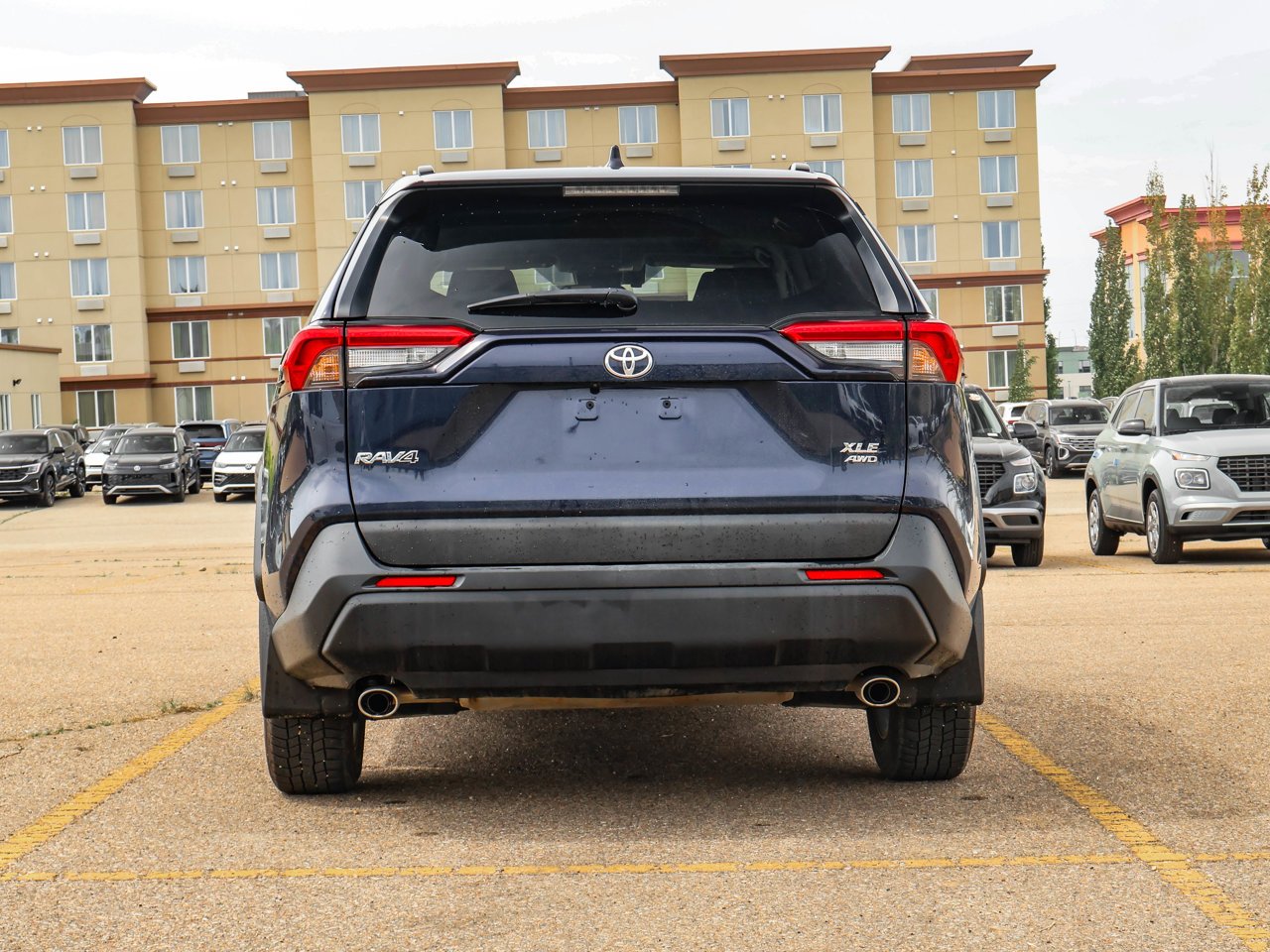 2024 Toyota RAV4 XLE AWD Blue Sherwood Park - photo #6