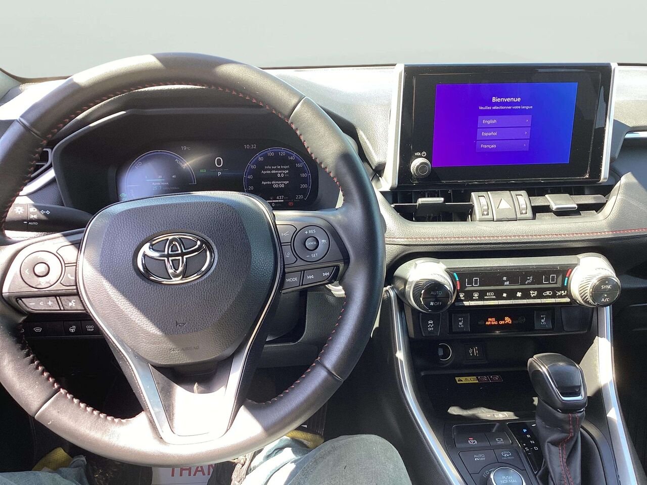 2023 Toyota RAV4 Prime Wind Chill Pearl Gatineau - photo #13