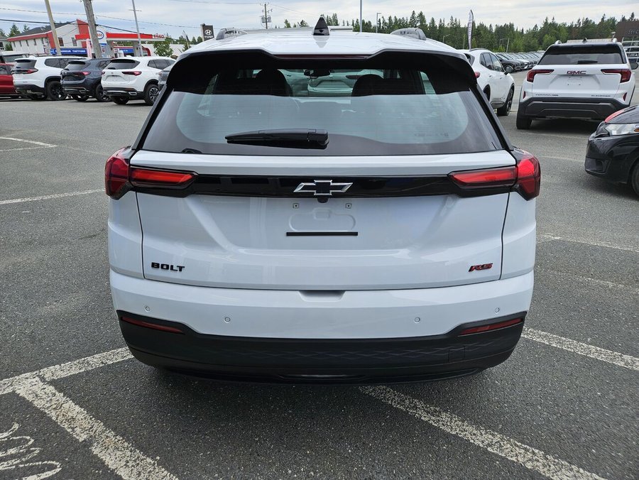 2027 Chevrolet Bolt 2027 Summit White