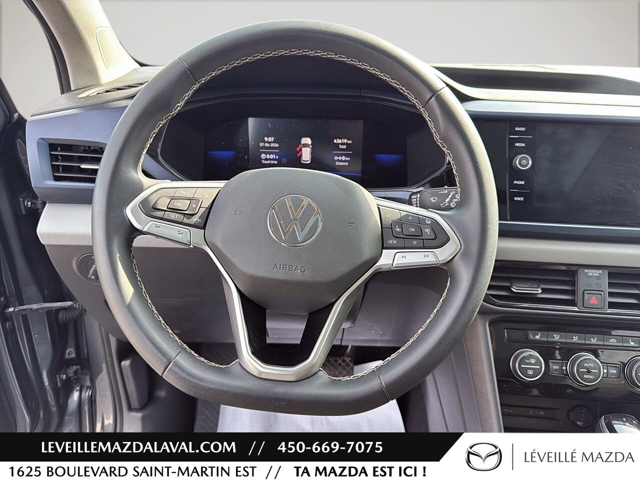 2023 Volkswagen Taos Comfortline 4MOTION Grey Laval - photo #18