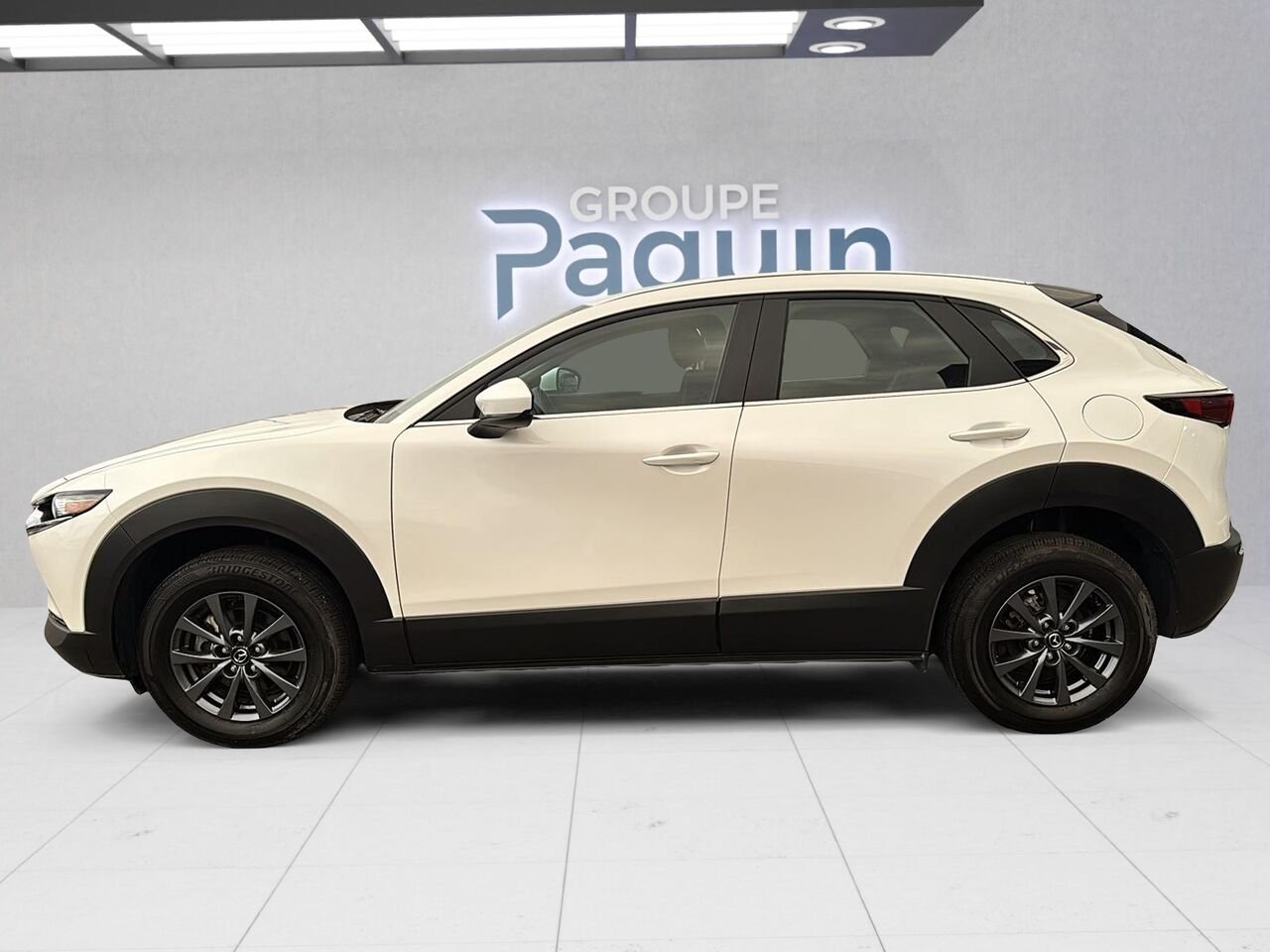 2025 Mazda CX-30 White Rouyn-Noranda - photo #4