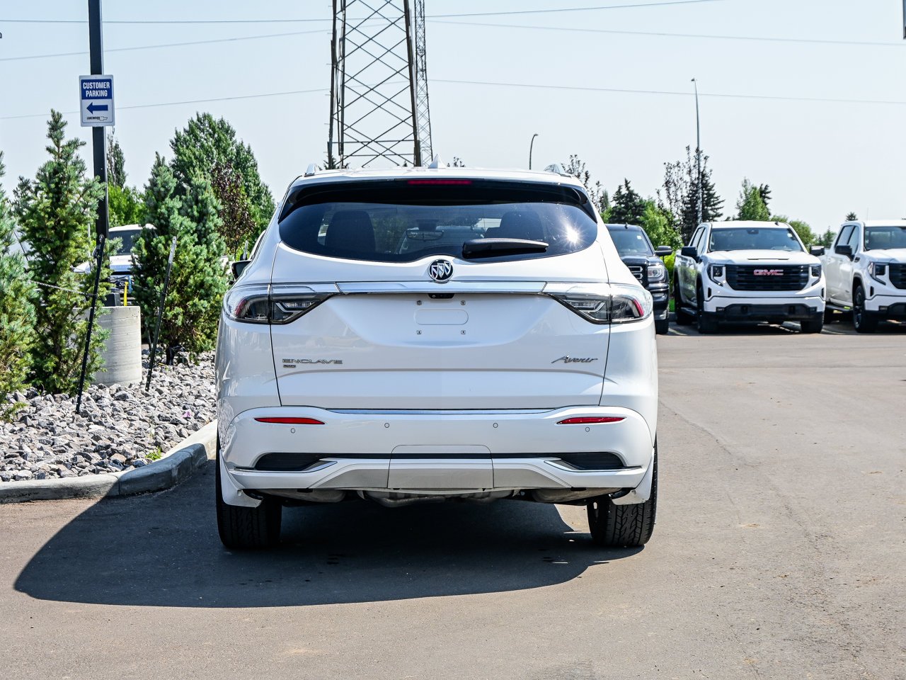2022 Buick Enclave AWD 4dr Avenir White Sherwood Park - photo #11
