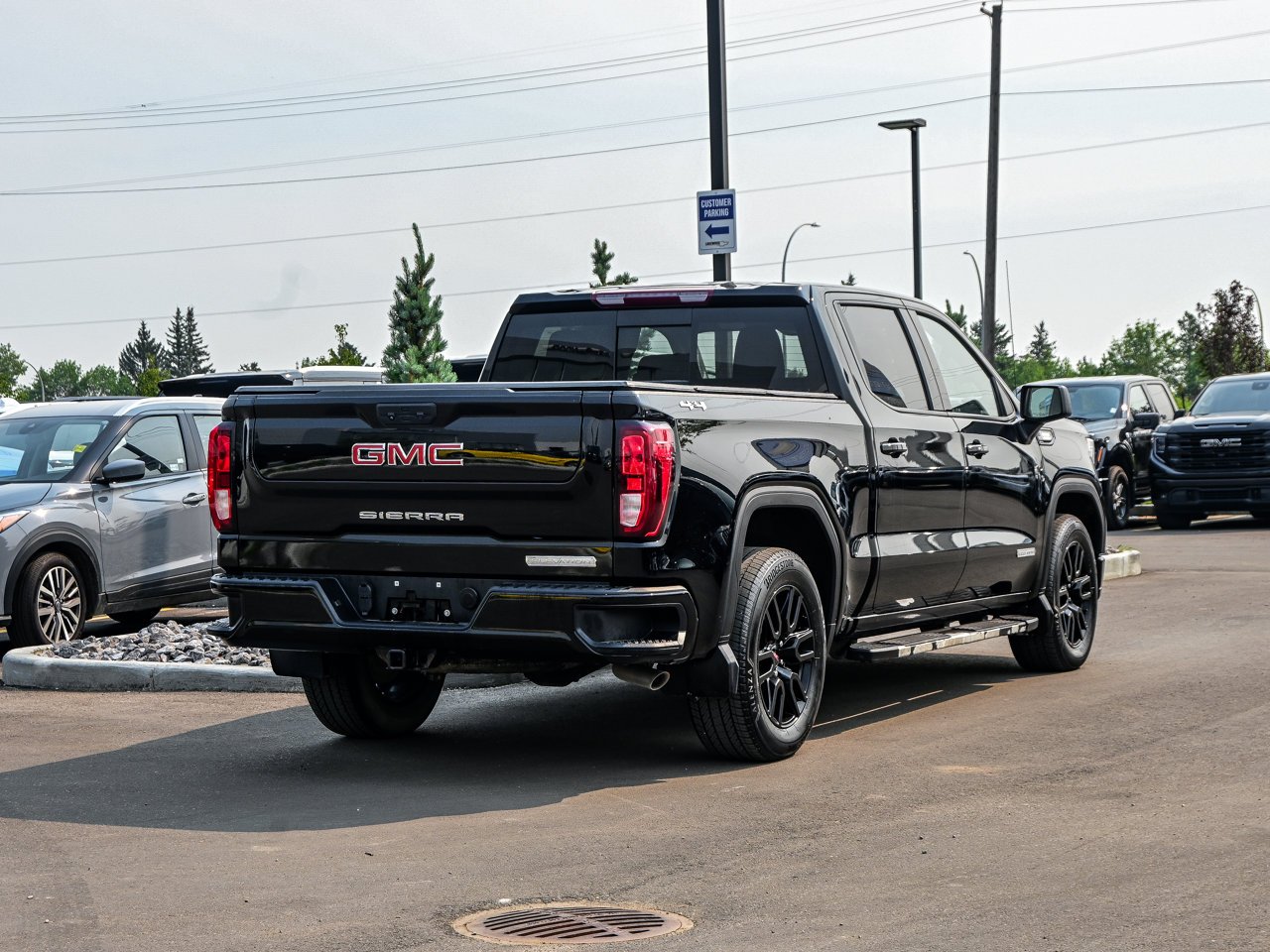 2024 GMC Sierra 1500 4WD Crew Cab 147 Elevation Black Sherwood Park - photo #12