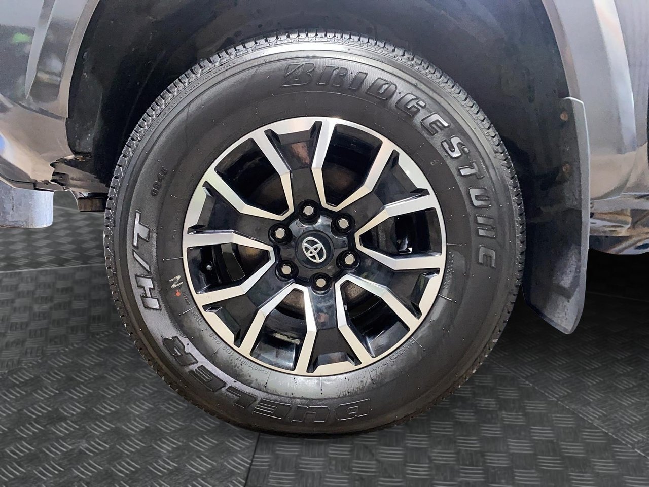 Toyota Tacoma trd sport 2023 Gris magnétique métallisé Baie-Comeau - photo #6
