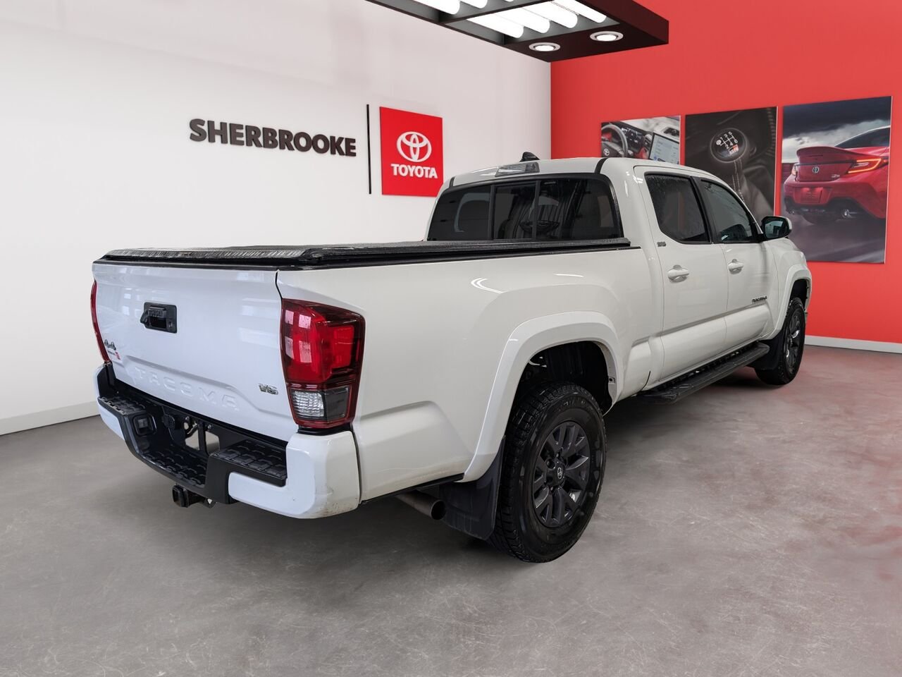 2023 Toyota Tacoma 3TYDZ5BN1PT031590 White Sherbrooke - photo #3