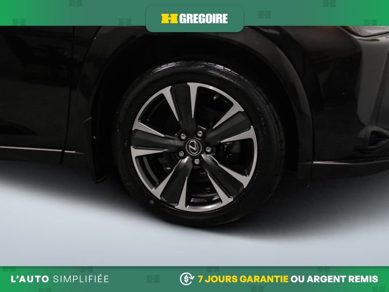 2023 Lexus UX Black Blainville - photo #32