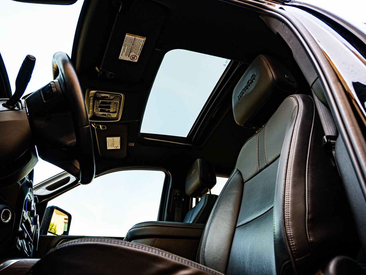 2023 Chevrolet Silverado 3500HD 4WD Crew Cab 159 High Country Black Sherwood Park - photo #15