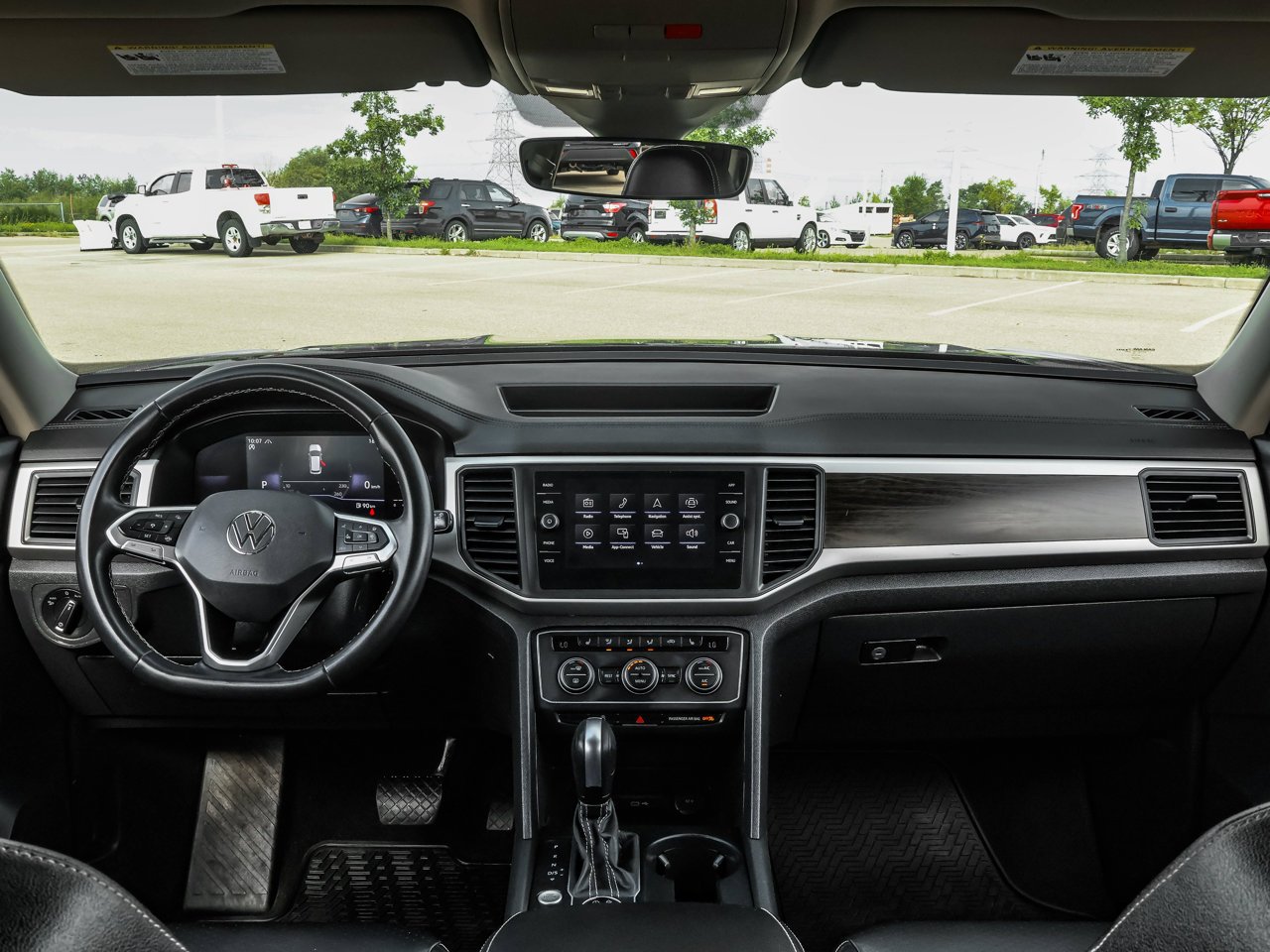 2022 Volkswagen Atlas Comfortline 3.6 FSI 4MOTION Grey Sherwood Park - photo #17